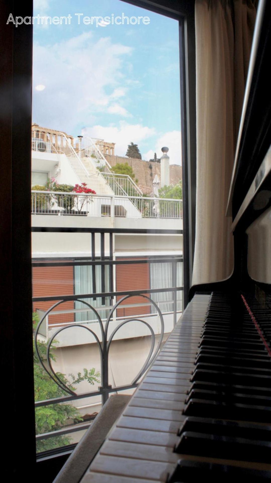 Calliope & Terpsichore By Heloni Apartment *